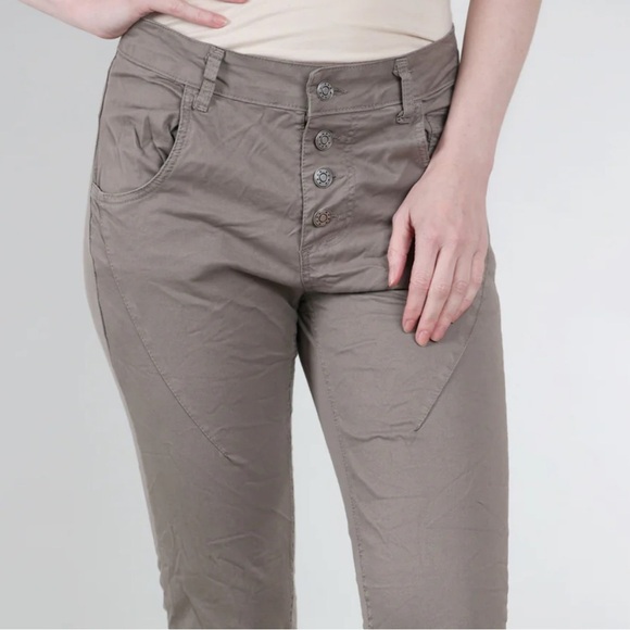 Femme Fatale Four-Button Signature Pant | Pants | Taupe | Small - Picture 3 of 7